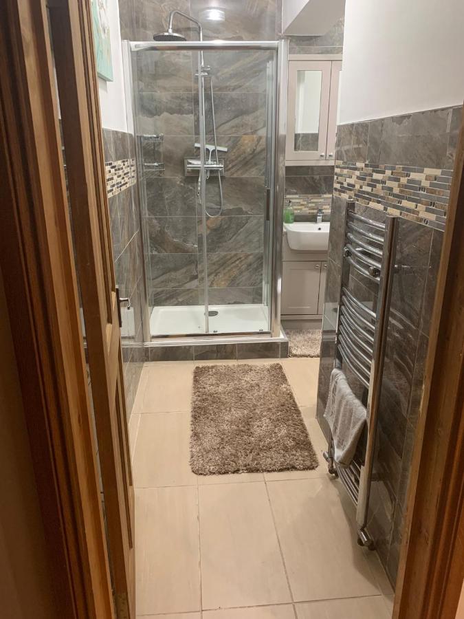 Fbs Homestay Norwood エクステリア 写真